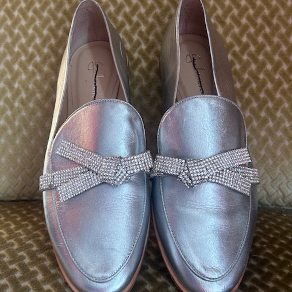 Anthropologie x Guilhermina Crystal Bow Metallic Silver Leather Loafers Flats 9 - Picture 16 of 16